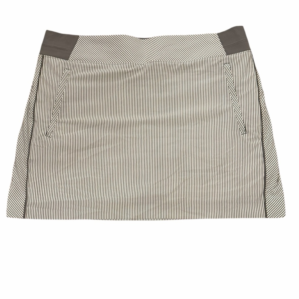 Athleta Brooklyn Textured‎ 16” Skort Gray White City Stripe Size 16